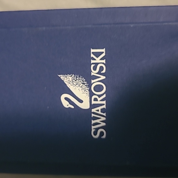 Swarovski wine bottle charm - Picture 2 of 3